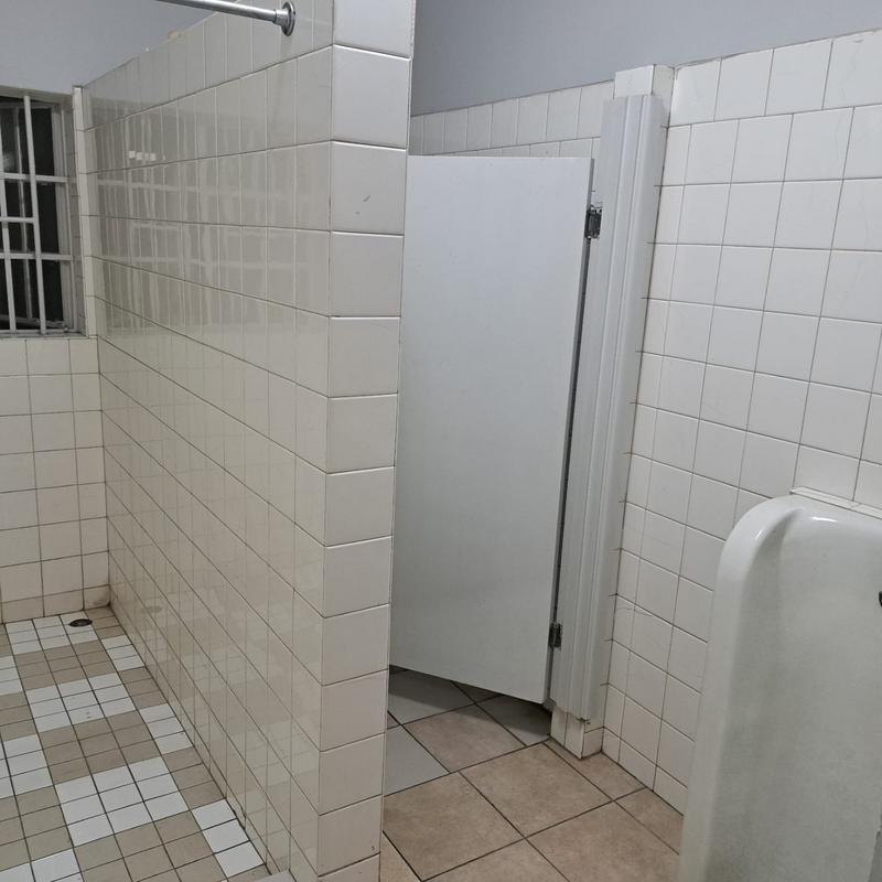 To Let commercial Property for Rent in Neave Industrial Eastern Cape